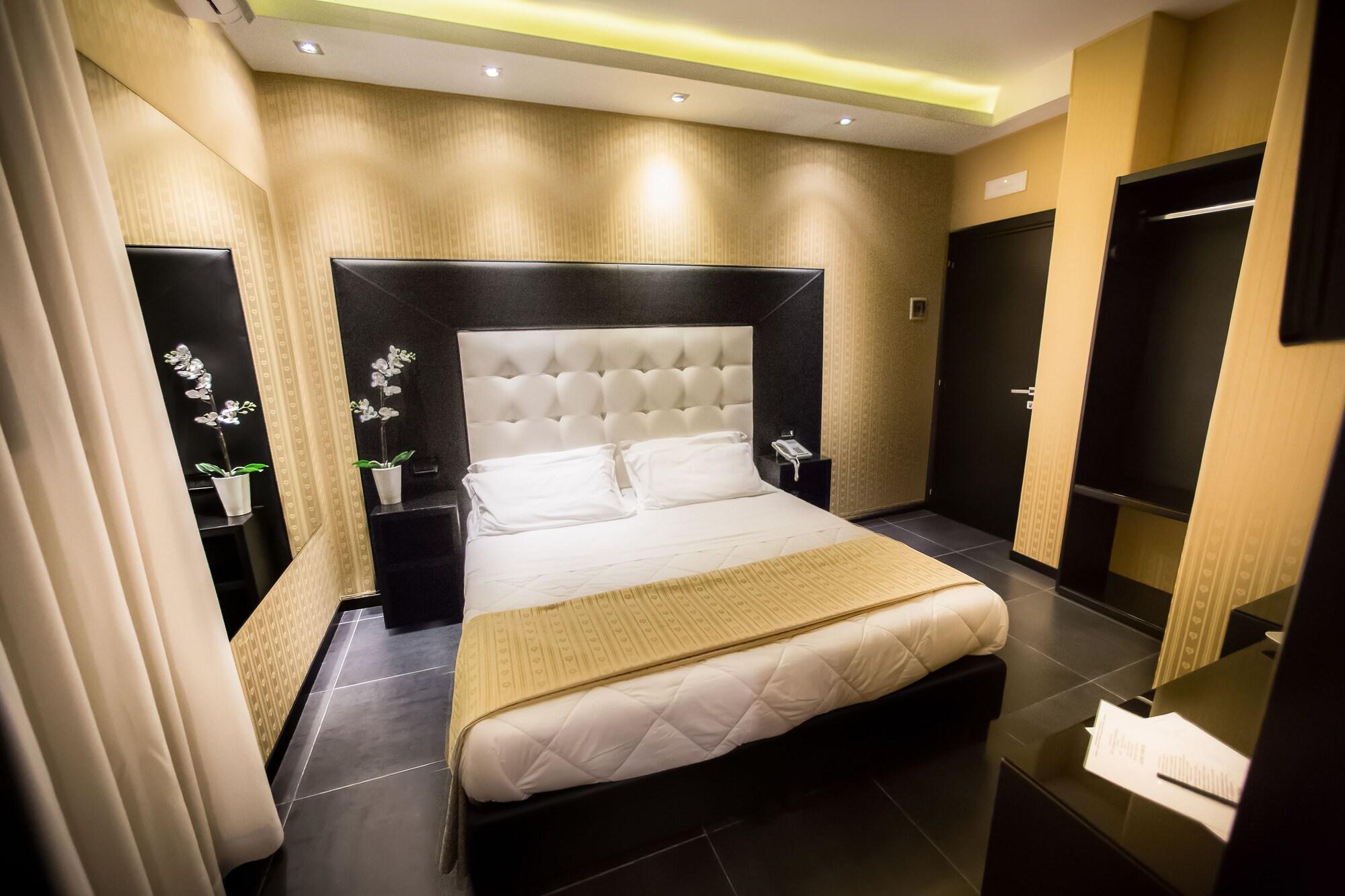 Kleopatra Design Hotel Napoli Dış mekan fotoğraf